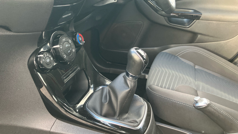 Ford Fiesta 1.25 82 Zetec 5dr Petrol Hatchback